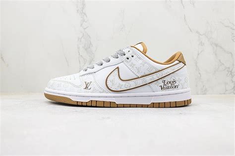 louis vuitton dunk.